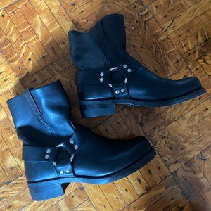 Frye Harness 8R Boots